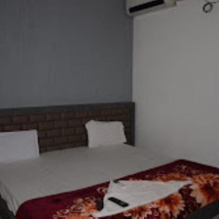 Hotel Rajawat , Madhya Pradesh Vidisha エクステリア 写真