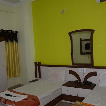 Hotel Rajawat , Madhya Pradesh Vidisha エクステリア 写真