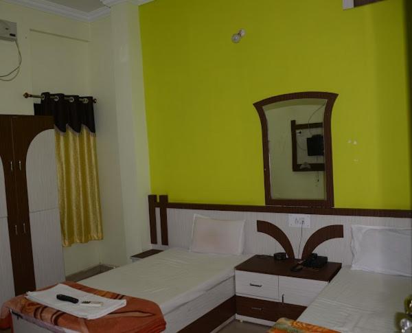 Hotel Rajawat , Madhya Pradesh Vidisha エクステリア 写真
